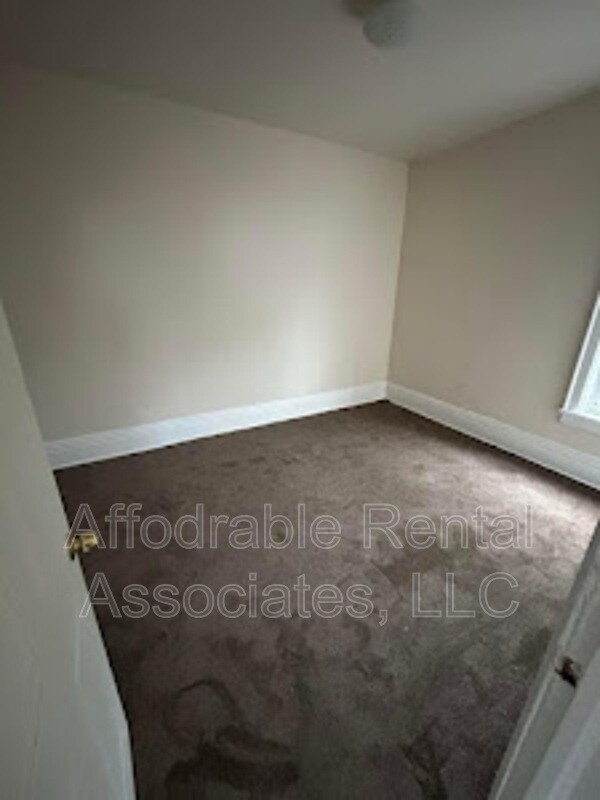 Photo - 700 S 36th St Unit Lower