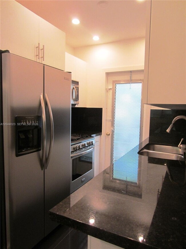 Photo - 8132 Harding Ave Unit 5