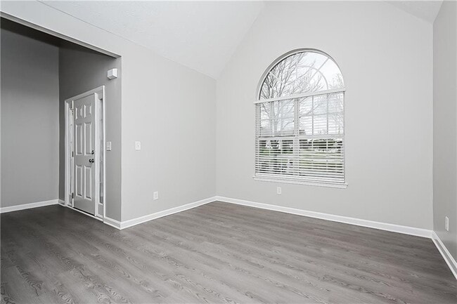 Photo - 801 Winsap Dr