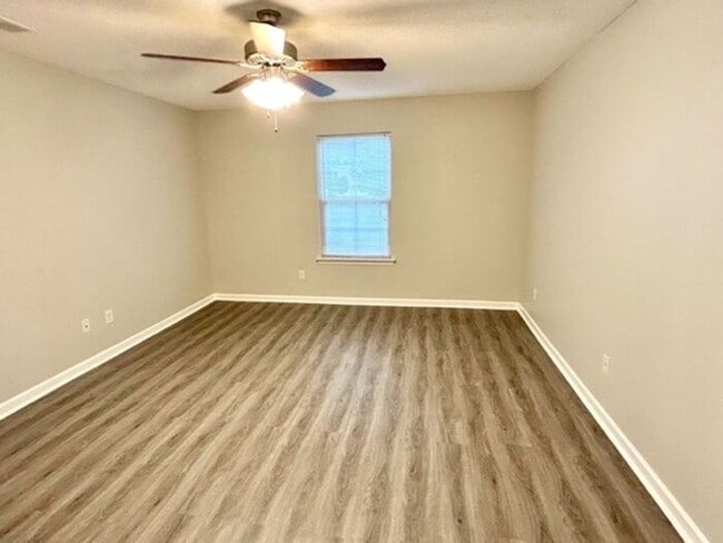 Photo - Affordable renovated 4BR home near Hacks Cross & 385