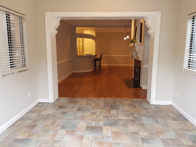 Photo - 336 5th St NE Unit 2