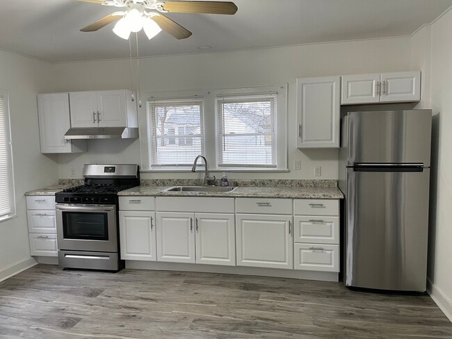 Photo - 512 E Frech Ave Unit 1