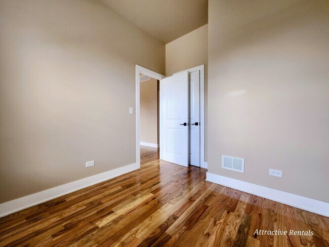 Photo - 6343 S Elizabeth St