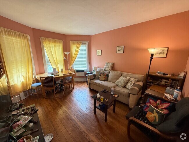 Building Photo - 21 Haverford St Unit 1 Rental