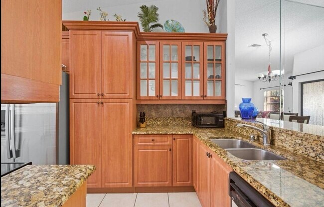 Photo - 13526 Fountain View Blvd