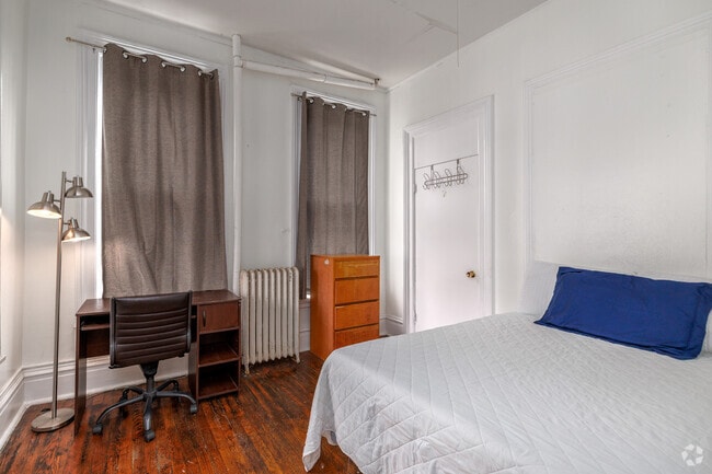 5BR, 1BA - 1,800SF - Bedroom