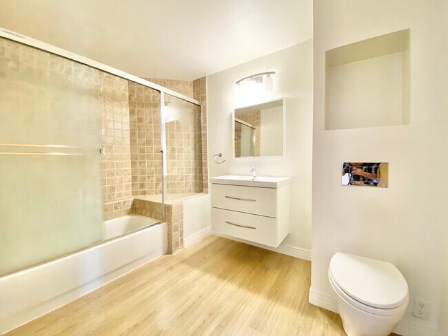 Photo - Skylar Place