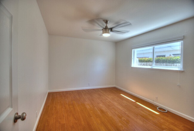 Photo - 1859 Joan Way Unit 02