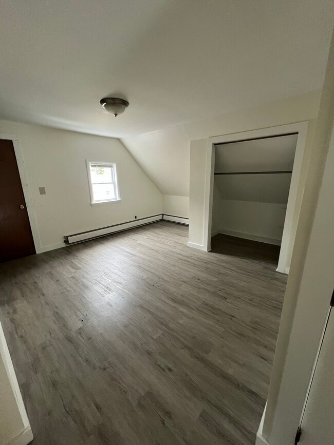 Building Photo - 113 Cross St Unit 113 Cross St Rental