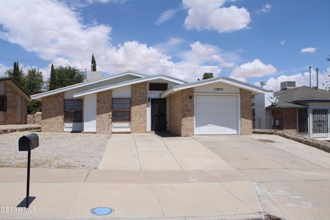 Building Photo - 11809 Dick Mayers Dr Rental