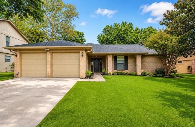 Building Photo - 3919 Wintergreen Dr