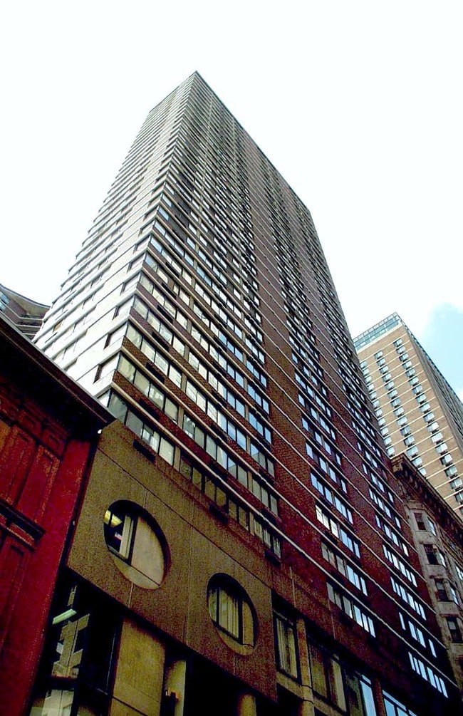 Building view - Academy House Condominiums