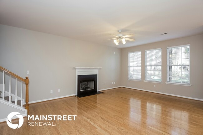 Photo - 6104 The Meadows Ln