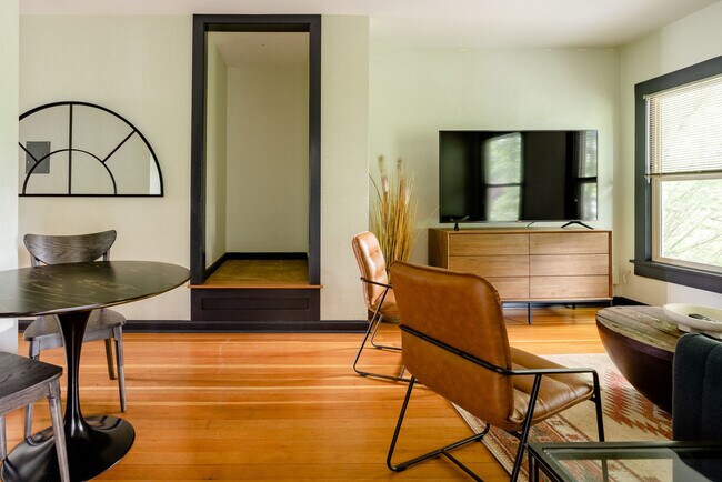 2537 SE Hawthorne Blvd Unit SI ID1612013P