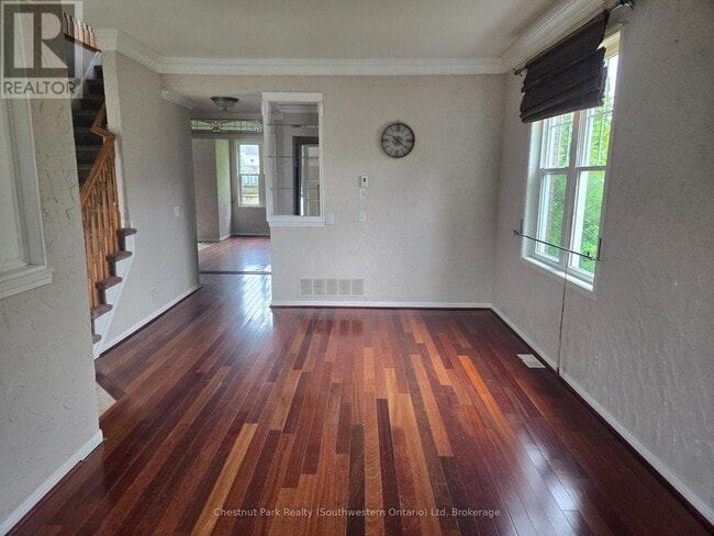 Photo - 147 Baggs Crescent