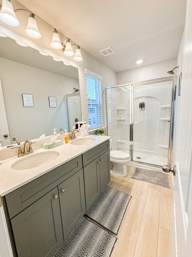 Photo - 3217 Bateman Drive SE