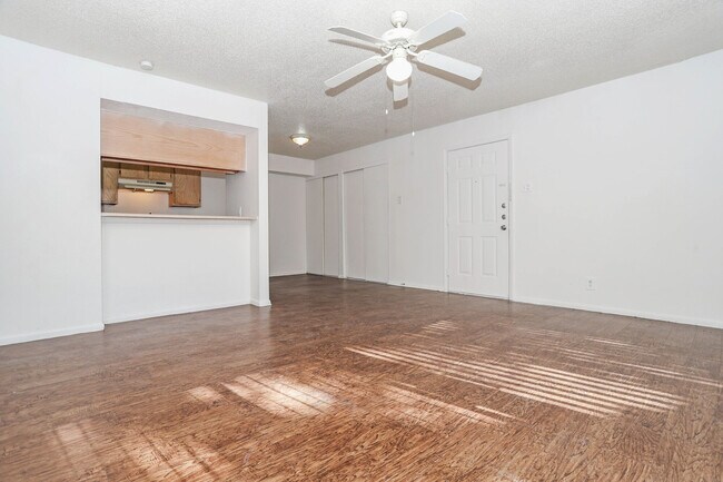 Photo - Woodland Ridge