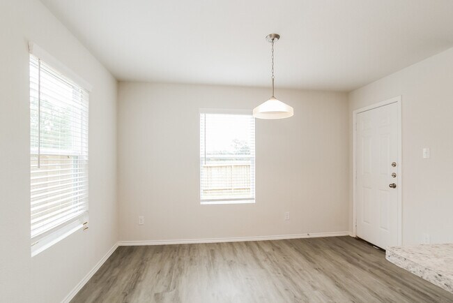 Photo - 321 Shelby Meadow Dr