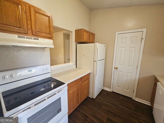 Photo - 107 Lively Oaks Dr