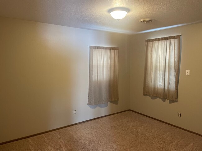 Photo - 829 E 9th St S Unit #2