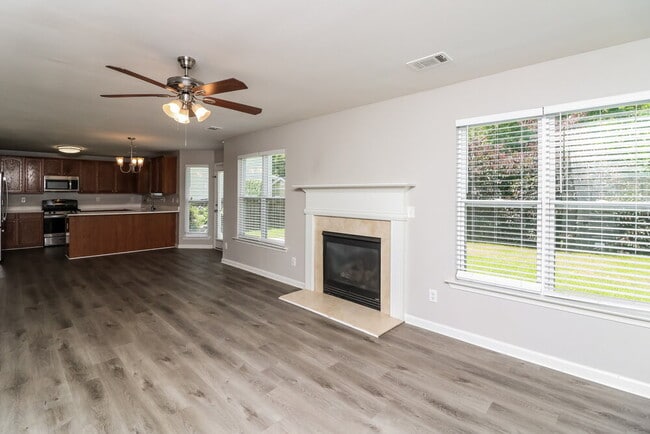 Photo - 138 Hidden Lake Cir