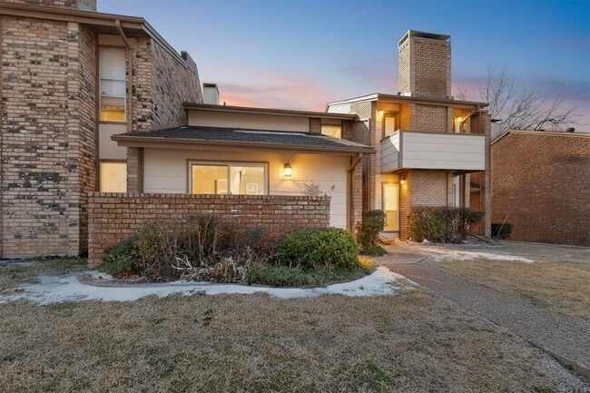 Building Photo - 2018 Warnford Pl