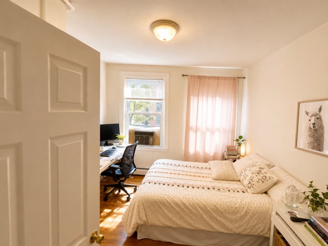 Photo - 17 Irving St Unit 3
