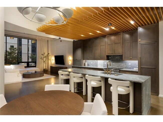 Photo - 750 S 2nd St Unidad 203