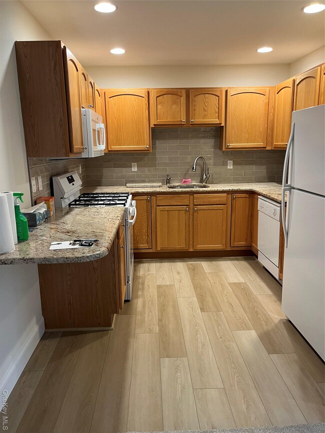 Photo - 912 Altessa Blvd