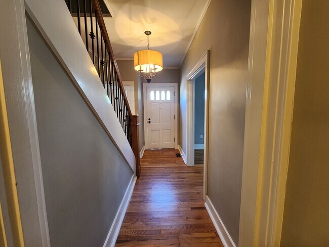 Photo - 165 E Glenwood Dr