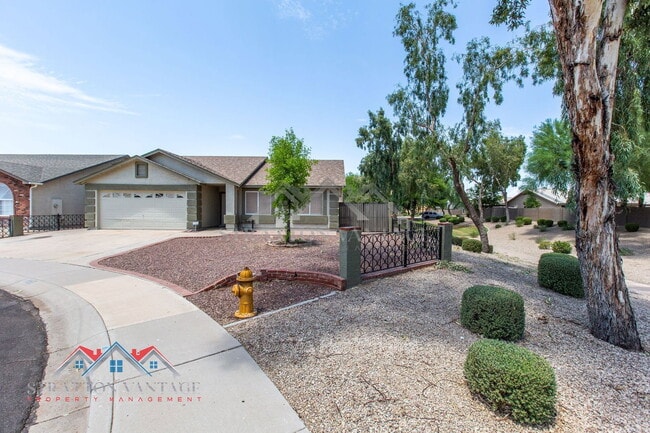 Photo - 2334 E Longhorn Pl