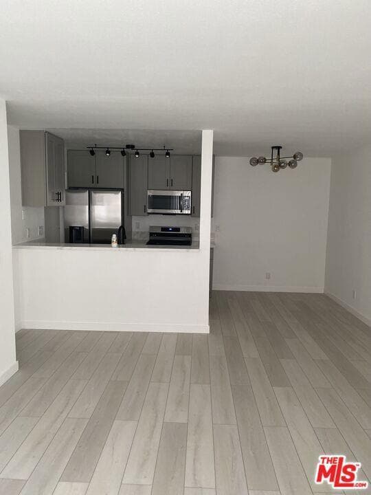 Photo - 13925 Sherman Way Unidad 13925 Rental