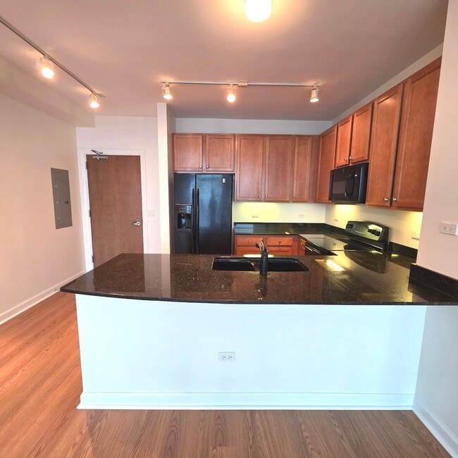 Photo - 1841 S Calumet Ave Unidad 1702