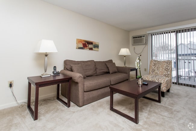 PRINCETON PLACE APARTMENTS