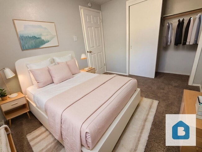 Photo - 2890 Montebello Dr W Unit 1