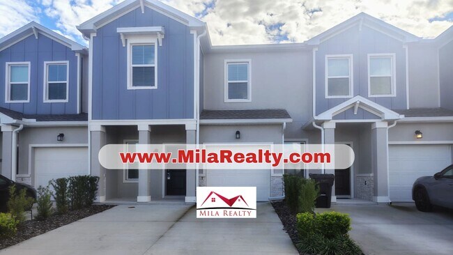 Building Photo - 2572 Skyline Lp