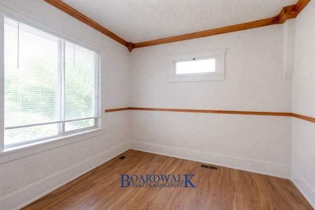 Photo - Beautiful 4 Bed 2 Bath SLC home!