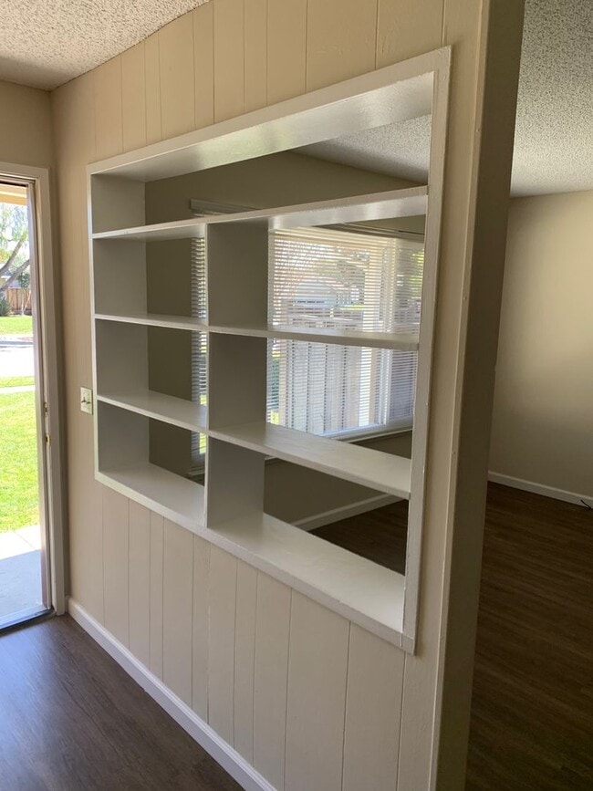 Excellent Value! Spacious Updated South Sa... - Excellent Value! Spacious Updated South Sa... House