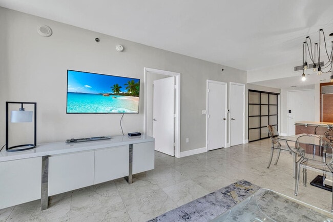 Photo - 481 Brickell Ave Unit SI ID1520363P