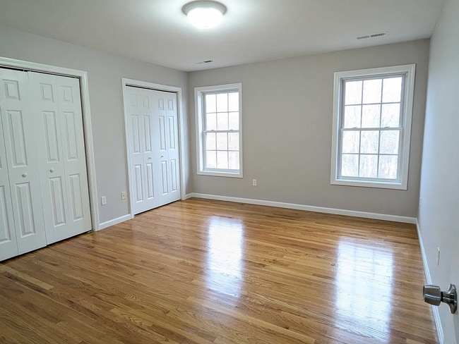 Photo - Spacious two-bedroom townhome Unit 4