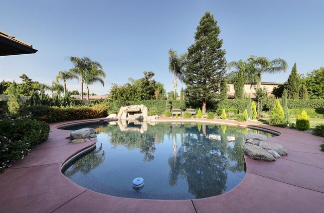 Photo - 2510 Tiverton Dr