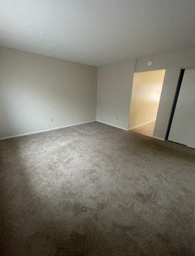 Photo - 2450-2452 Hiawatha St Unit 2450