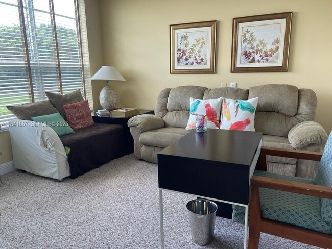 Photo - 555 Oaks Ln Unit 203