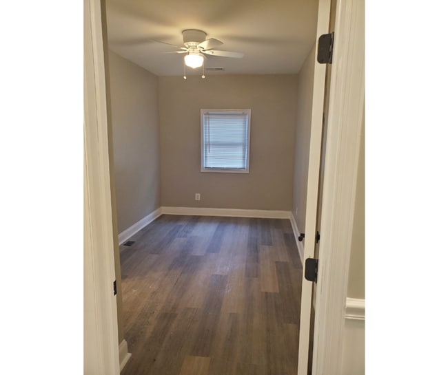 Photo - 17 W Talbott St