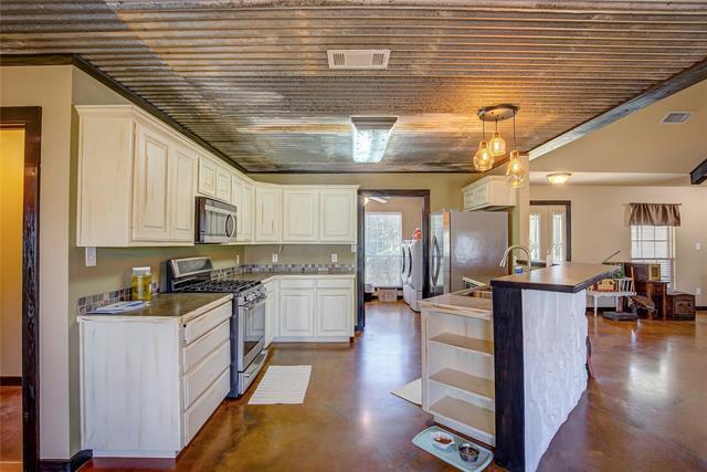 Photo - 143 Co Rd 1412