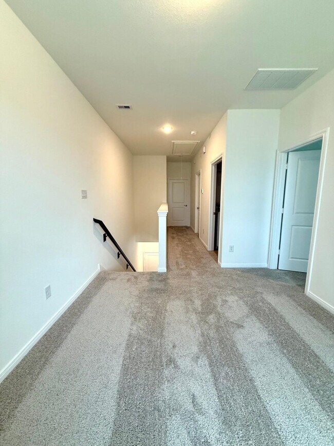 Photo - 216 Cider Gum Pl