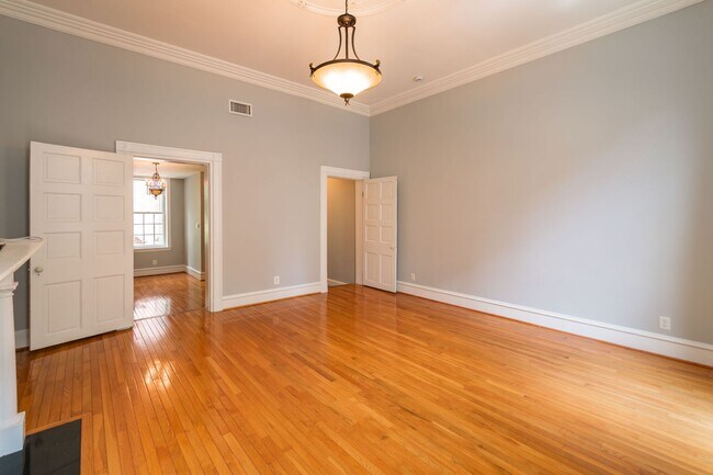 Photo - 535 Spruce St Unit B