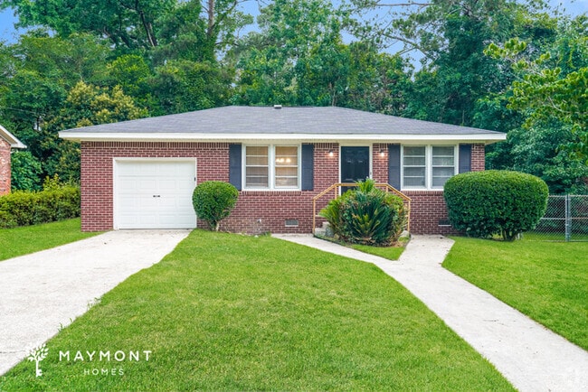 Building Photo - 1527 Tall Pines Cir Rental