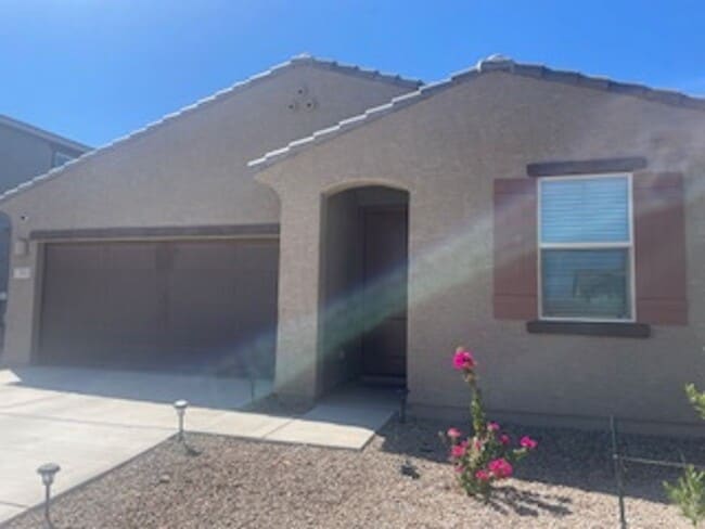 Building Photo - Brand new home in Marana with spacious flo...