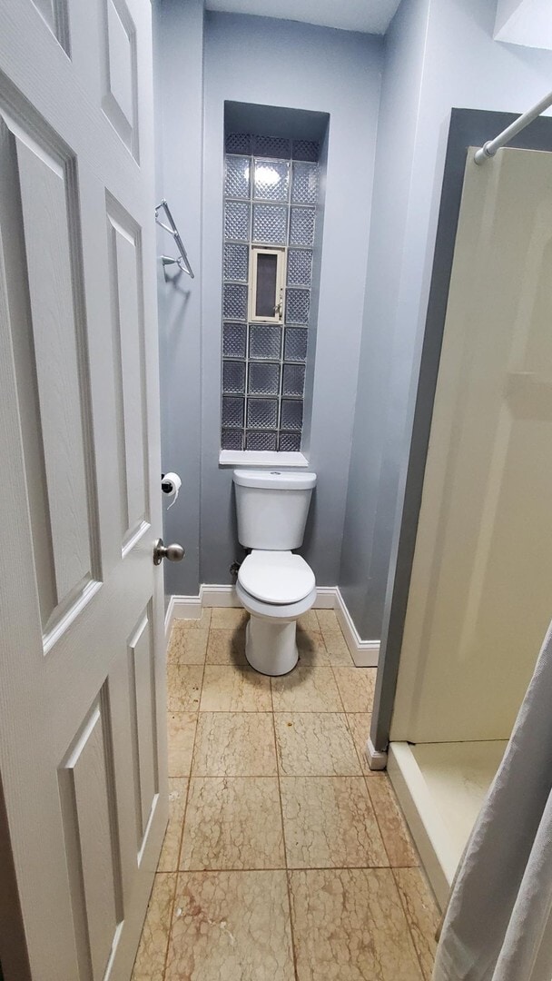 Photo - 1337 N Greenview Ave Unit 1R